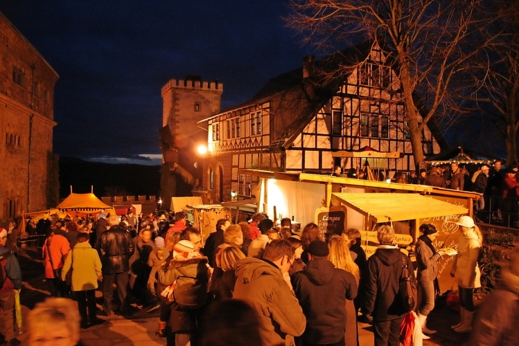 Historischer Weihnachtsmarkt auf der Wartburg